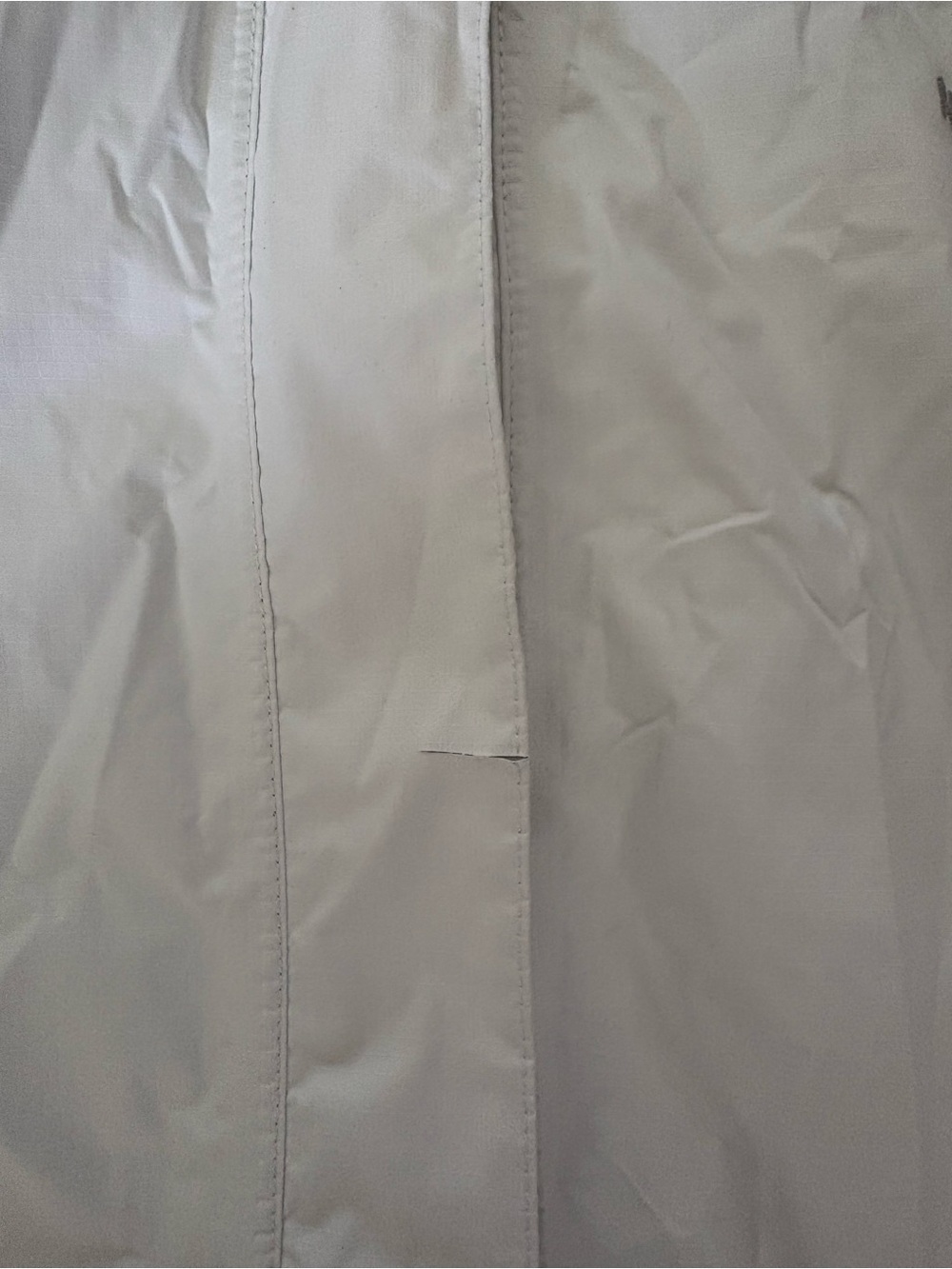 The North Face White Hooded Rain Jacket - Picture 4 of 8